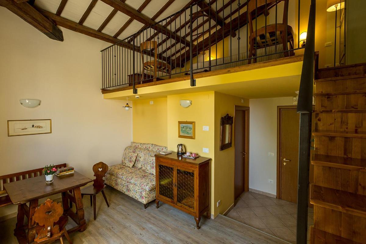 Farm stay Agriturismo Corte Carezzabella *