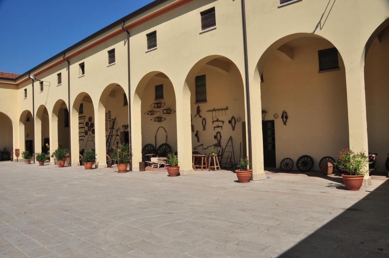 Farm stay Agriturismo Corte Carezzabella
